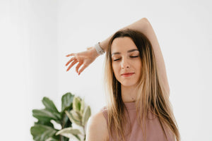 5 Easy Yoga Stretches to Do at Your Desk